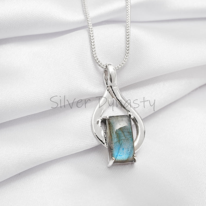 Labradorite Pendant, 925 Solid Sterling Silver Pendant